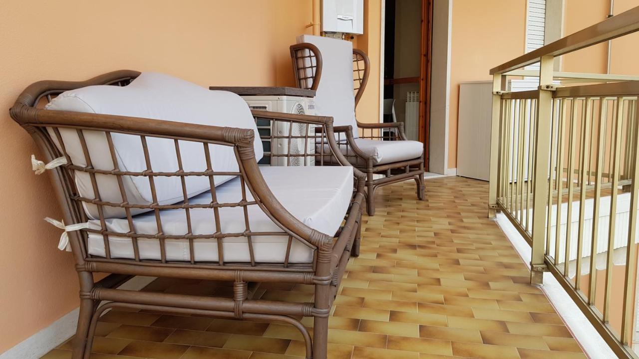 Appartement Casalmare Via Asse à Vintimille Extérieur photo